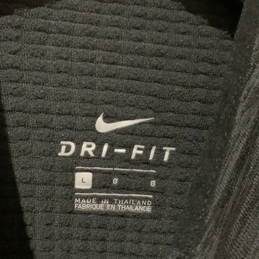 Nike Dry-Fit Running Shirt - Picture 3 of 12
